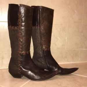 Zip-up brown textured leather cowboy boots